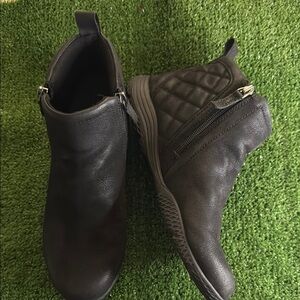 Ryka Ortholite Black Ankle Boots with Quilted Design, Double Zippers